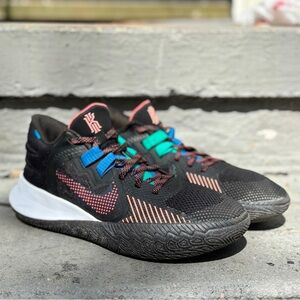 The Nike Kyrie Flytrap 5 ‘Black Atomic Pink’ | Size 8.5